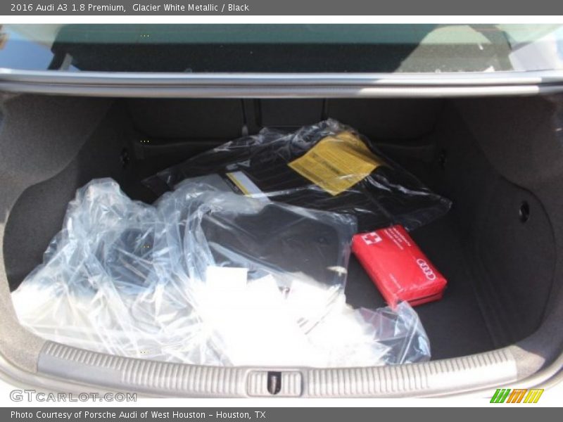 Glacier White Metallic / Black 2016 Audi A3 1.8 Premium