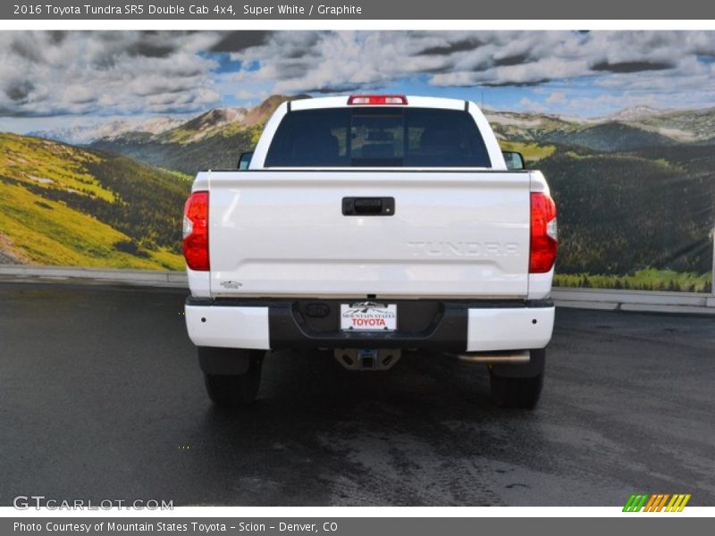 Super White / Graphite 2016 Toyota Tundra SR5 Double Cab 4x4