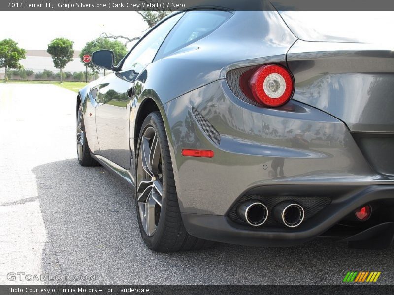 Grigio Silverstone (Dark Grey Metallic) / Nero 2012 Ferrari FF