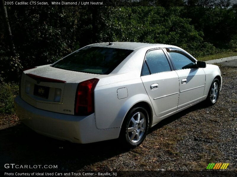 White Diamond / Light Neutral 2005 Cadillac CTS Sedan
