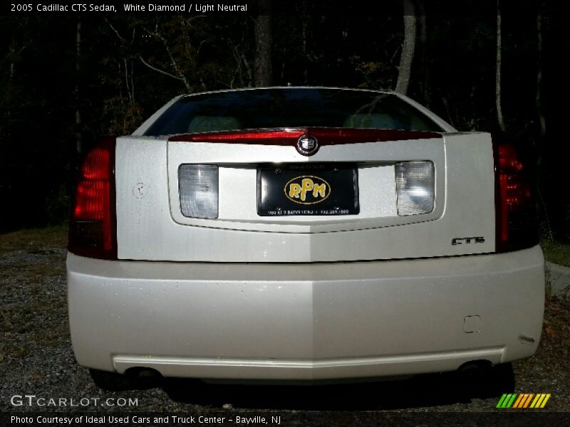 White Diamond / Light Neutral 2005 Cadillac CTS Sedan