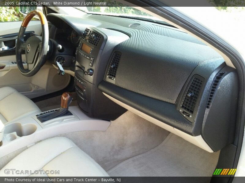 White Diamond / Light Neutral 2005 Cadillac CTS Sedan