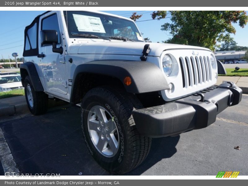 Bright White / Black 2016 Jeep Wrangler Sport 4x4