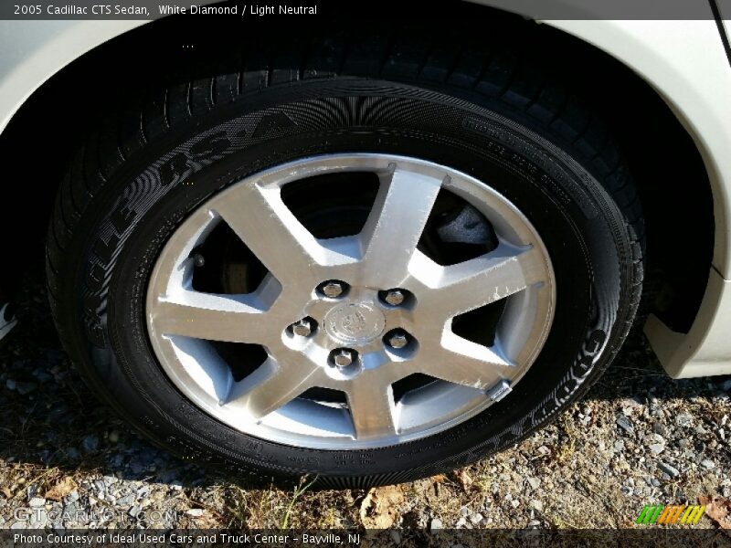 White Diamond / Light Neutral 2005 Cadillac CTS Sedan