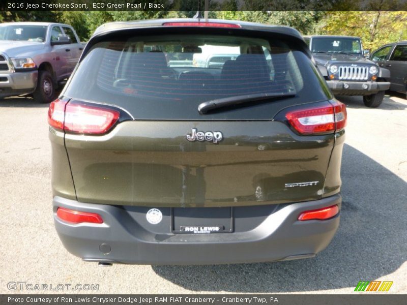 ECO Green Pearl / Black 2016 Jeep Cherokee Sport