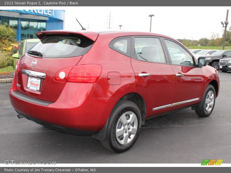 Cayenne Red / Black 2013 Nissan Rogue S