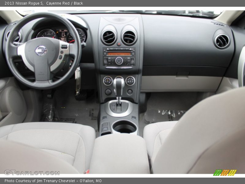 Cayenne Red / Black 2013 Nissan Rogue S
