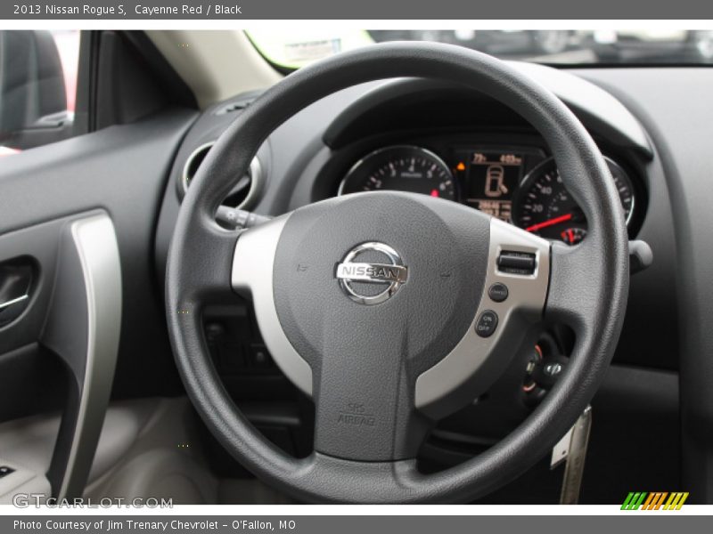 Cayenne Red / Black 2013 Nissan Rogue S