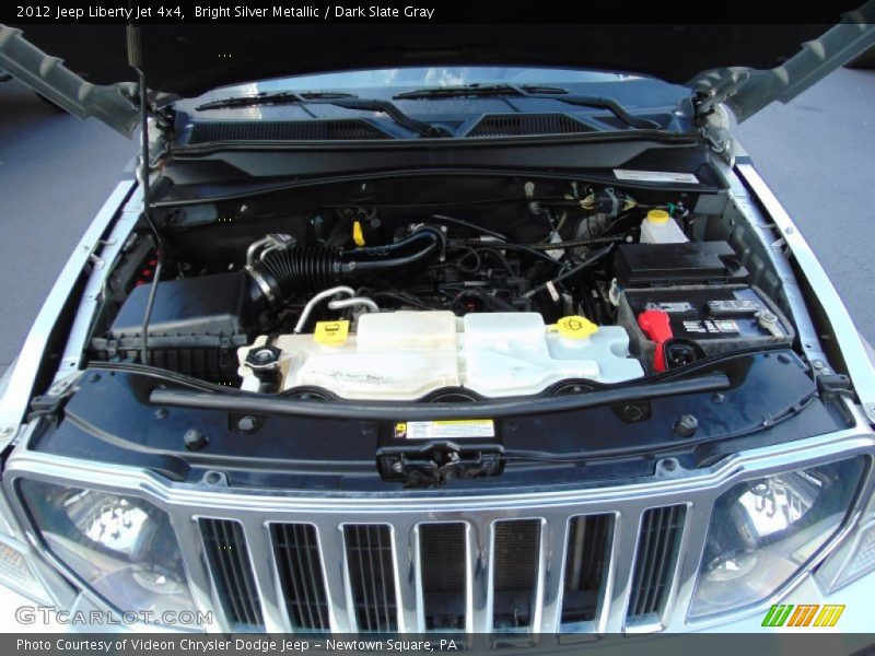 Bright Silver Metallic / Dark Slate Gray 2012 Jeep Liberty Jet 4x4