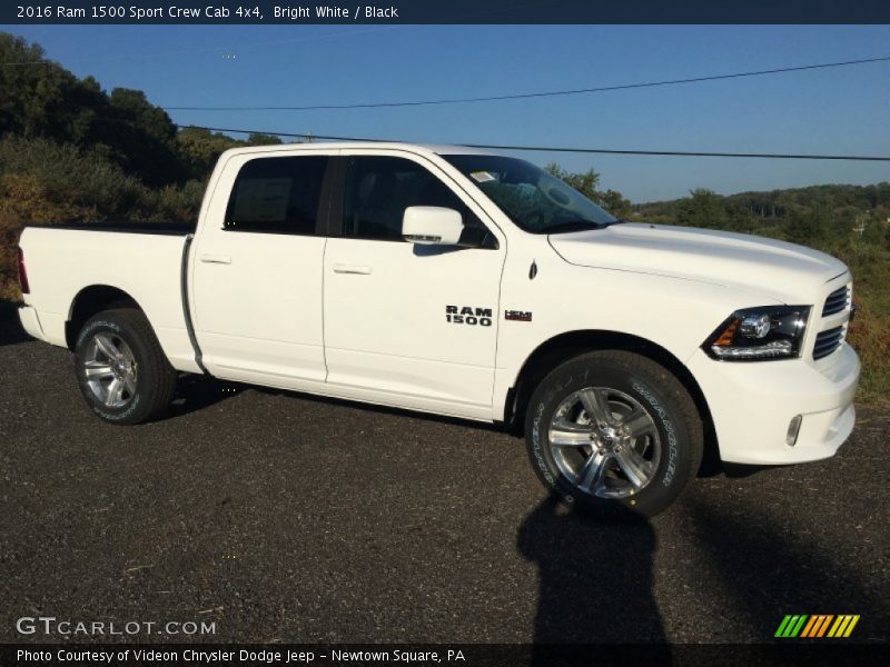 Bright White / Black 2016 Ram 1500 Sport Crew Cab 4x4