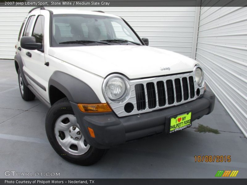 Stone White / Medium Slate Gray 2007 Jeep Liberty Sport