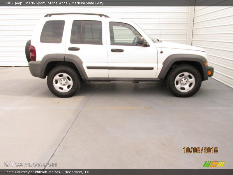 Stone White / Medium Slate Gray 2007 Jeep Liberty Sport