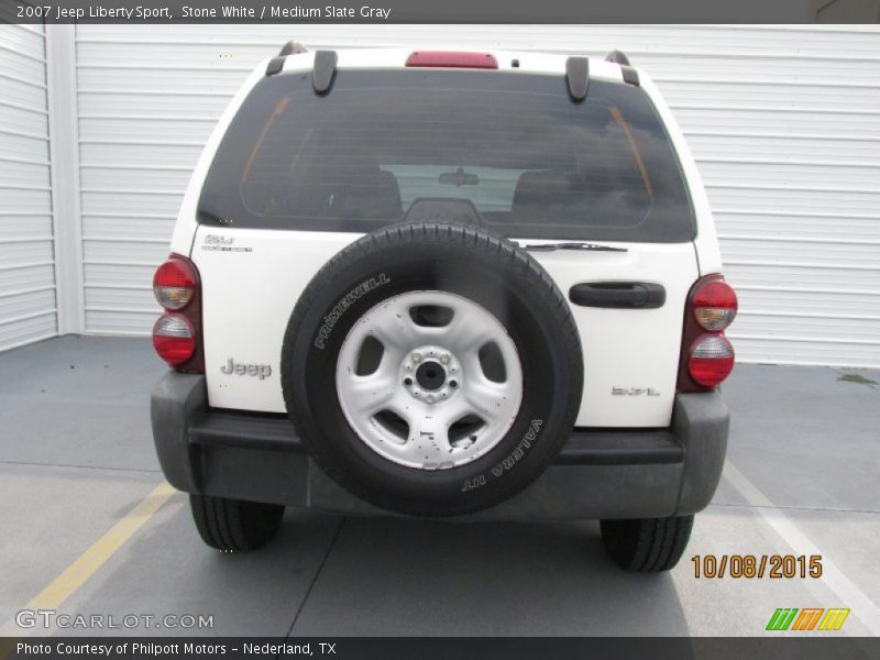 Stone White / Medium Slate Gray 2007 Jeep Liberty Sport