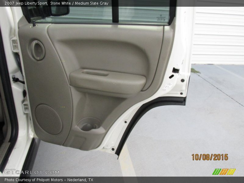 Stone White / Medium Slate Gray 2007 Jeep Liberty Sport