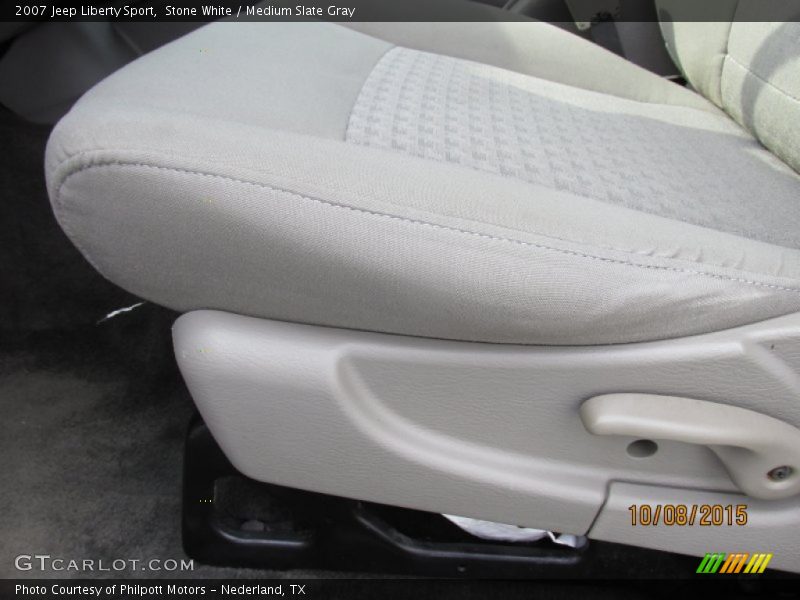 Stone White / Medium Slate Gray 2007 Jeep Liberty Sport