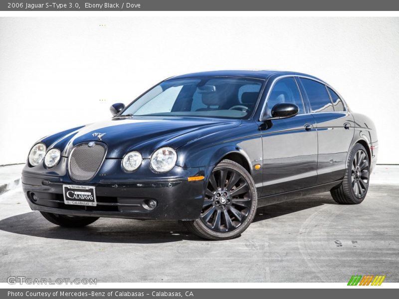 Ebony Black / Dove 2006 Jaguar S-Type 3.0