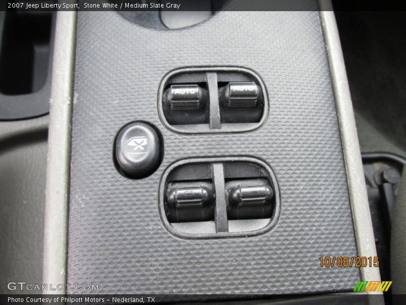 Stone White / Medium Slate Gray 2007 Jeep Liberty Sport