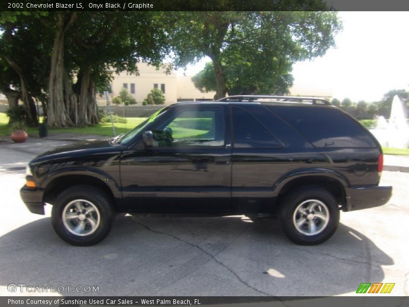 Onyx Black / Graphite 2002 Chevrolet Blazer LS