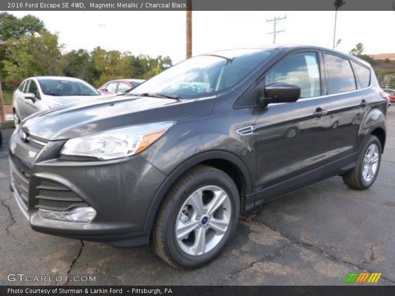 Magnetic Metallic / Charcoal Black 2016 Ford Escape SE 4WD