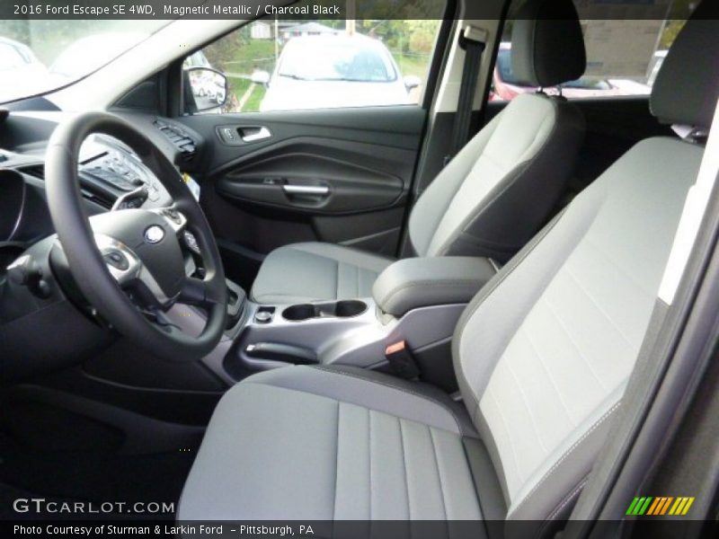 Magnetic Metallic / Charcoal Black 2016 Ford Escape SE 4WD