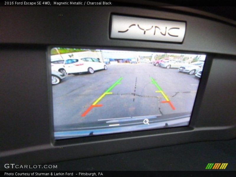 Magnetic Metallic / Charcoal Black 2016 Ford Escape SE 4WD