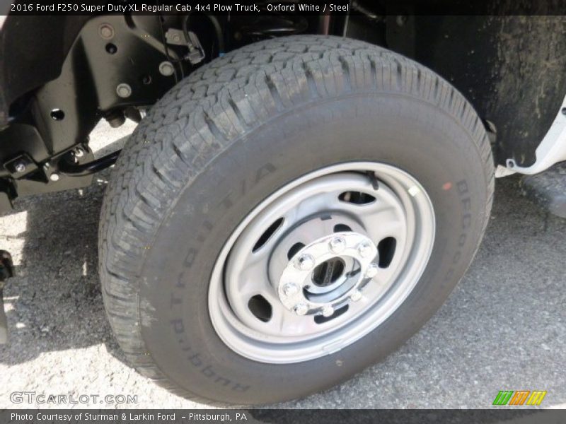  2016 F250 Super Duty XL Regular Cab 4x4 Plow Truck Wheel