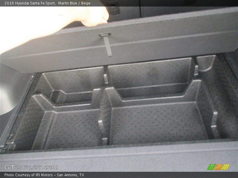 Marlin Blue / Beige 2016 Hyundai Santa Fe Sport