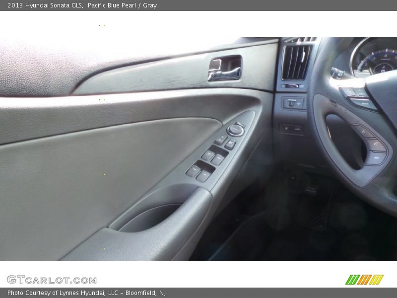 Pacific Blue Pearl / Gray 2013 Hyundai Sonata GLS