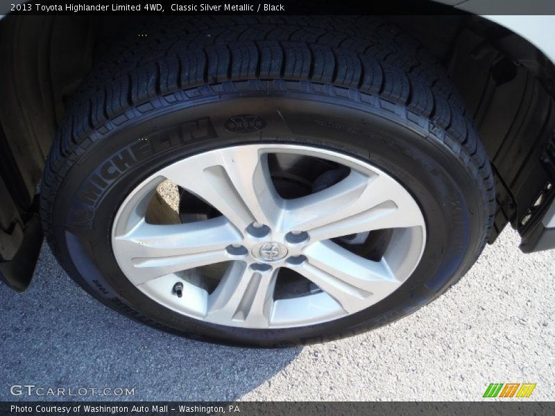 Classic Silver Metallic / Black 2013 Toyota Highlander Limited 4WD
