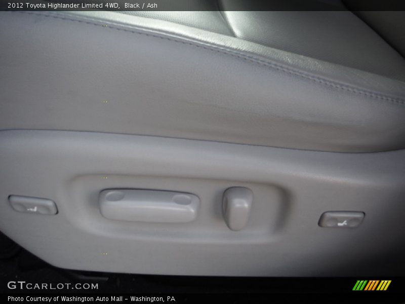 Black / Ash 2012 Toyota Highlander Limited 4WD