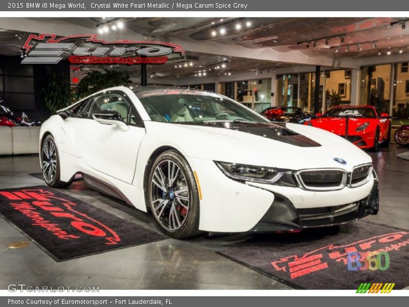 Crystal White Pearl Metallic / Mega Carum Spice Grey 2015 BMW i8 Mega World