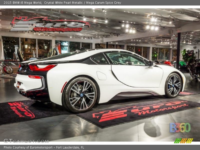 Crystal White Pearl Metallic / Mega Carum Spice Grey 2015 BMW i8 Mega World