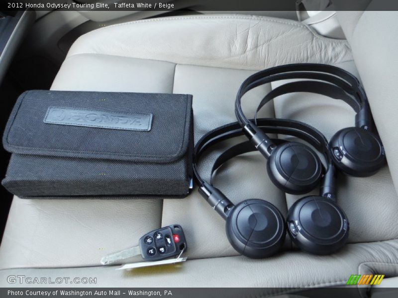 Taffeta White / Beige 2012 Honda Odyssey Touring Elite