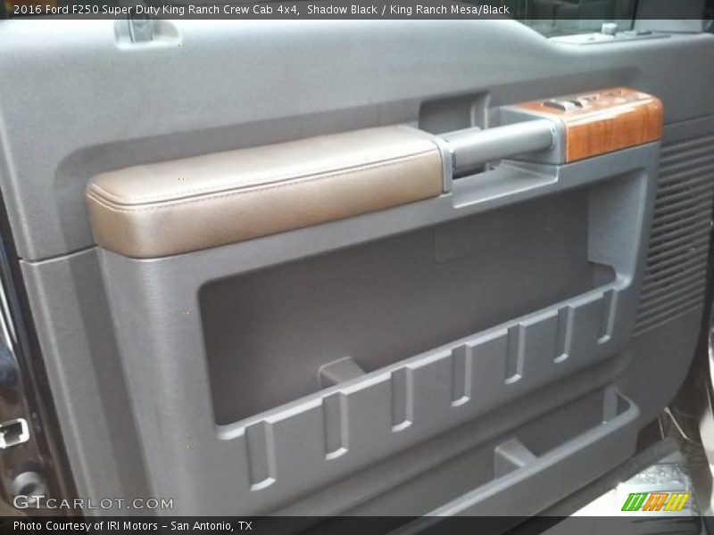 Shadow Black / King Ranch Mesa/Black 2016 Ford F250 Super Duty King Ranch Crew Cab 4x4