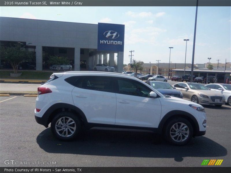 Winter White / Gray 2016 Hyundai Tucson SE