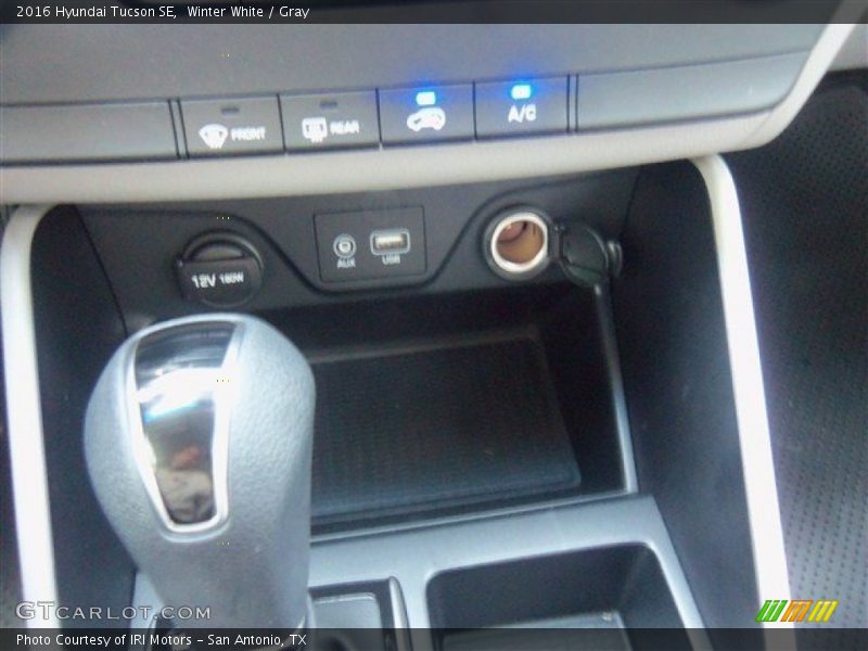 Winter White / Gray 2016 Hyundai Tucson SE