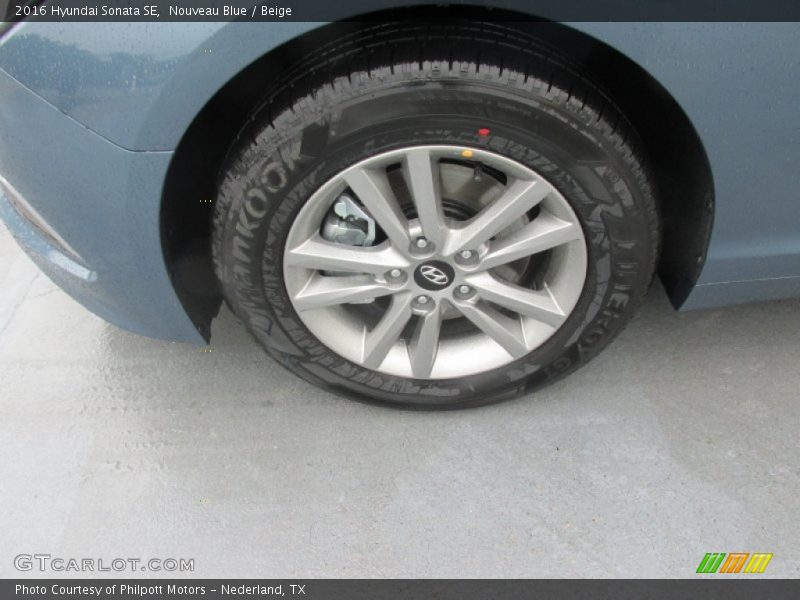 Nouveau Blue / Beige 2016 Hyundai Sonata SE