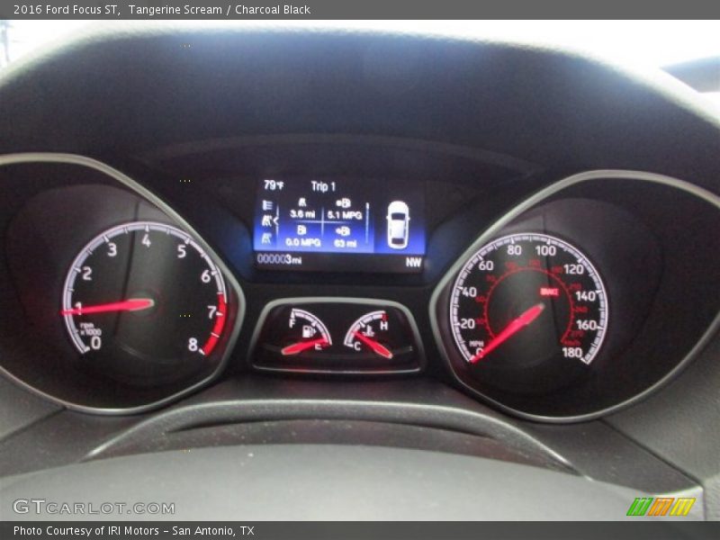 Tangerine Scream / Charcoal Black 2016 Ford Focus ST