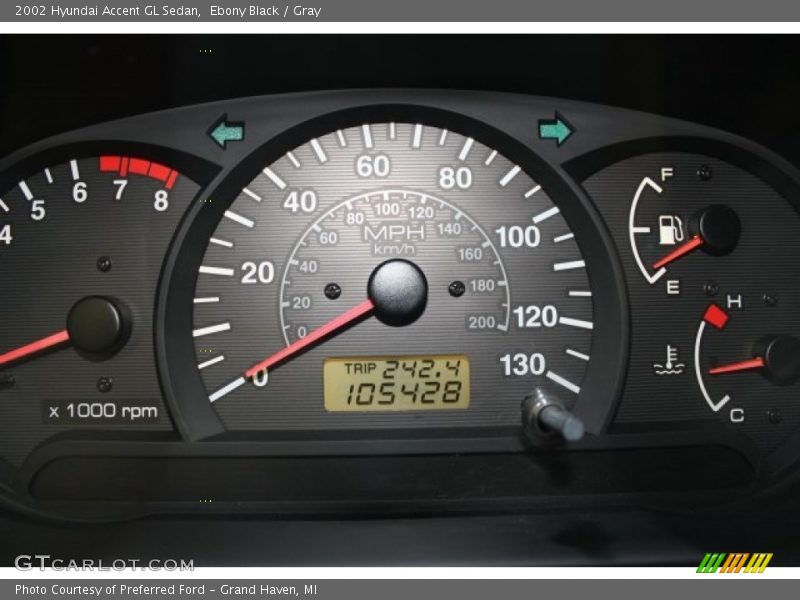 Ebony Black / Gray 2002 Hyundai Accent GL Sedan