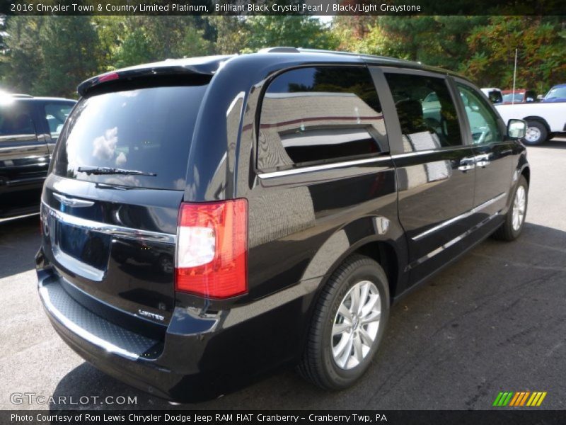 Brilliant Black Crystal Pearl / Black/Light Graystone 2016 Chrysler Town & Country Limited Platinum