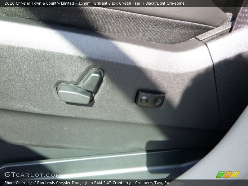 Brilliant Black Crystal Pearl / Black/Light Graystone 2016 Chrysler Town & Country Limited Platinum