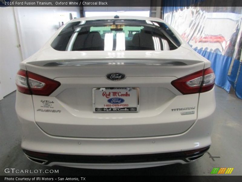 Oxford White / Charcoal Black 2016 Ford Fusion Titanium