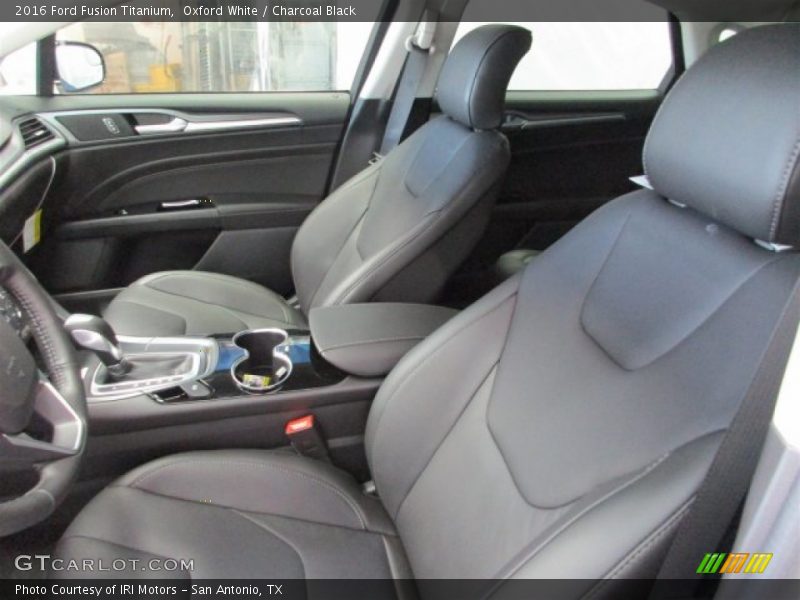 Oxford White / Charcoal Black 2016 Ford Fusion Titanium