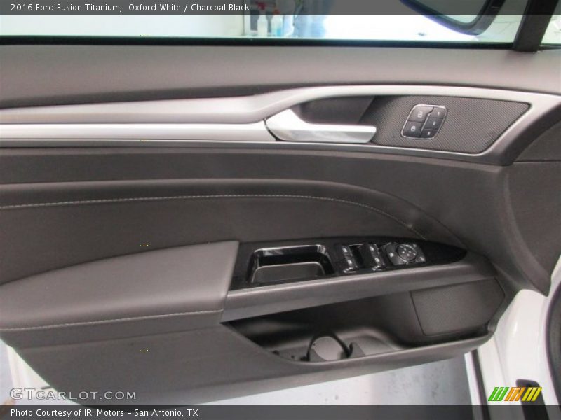 Oxford White / Charcoal Black 2016 Ford Fusion Titanium