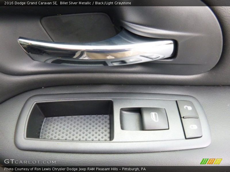 Billet Silver Metallic / Black/Light Graystone 2016 Dodge Grand Caravan SE