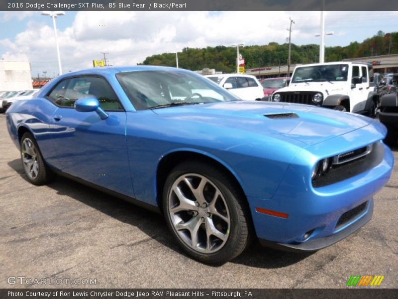 Front 3/4 View of 2016 Challenger SXT Plus