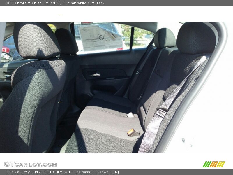 Summit White / Jet Black 2016 Chevrolet Cruze Limited LT