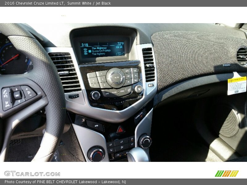 Summit White / Jet Black 2016 Chevrolet Cruze Limited LT