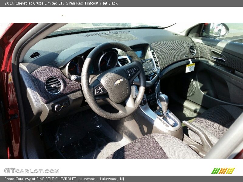 Siren Red Tintcoat / Jet Black 2016 Chevrolet Cruze Limited LT