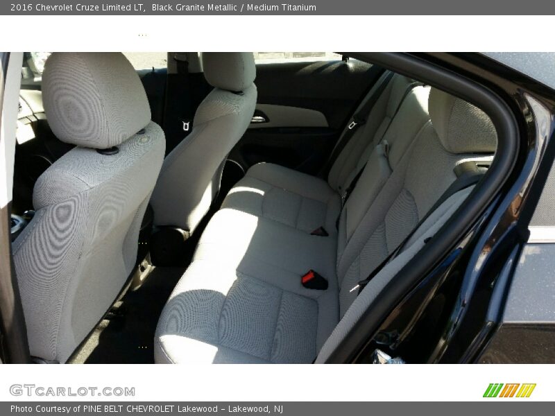 Black Granite Metallic / Medium Titanium 2016 Chevrolet Cruze Limited LT